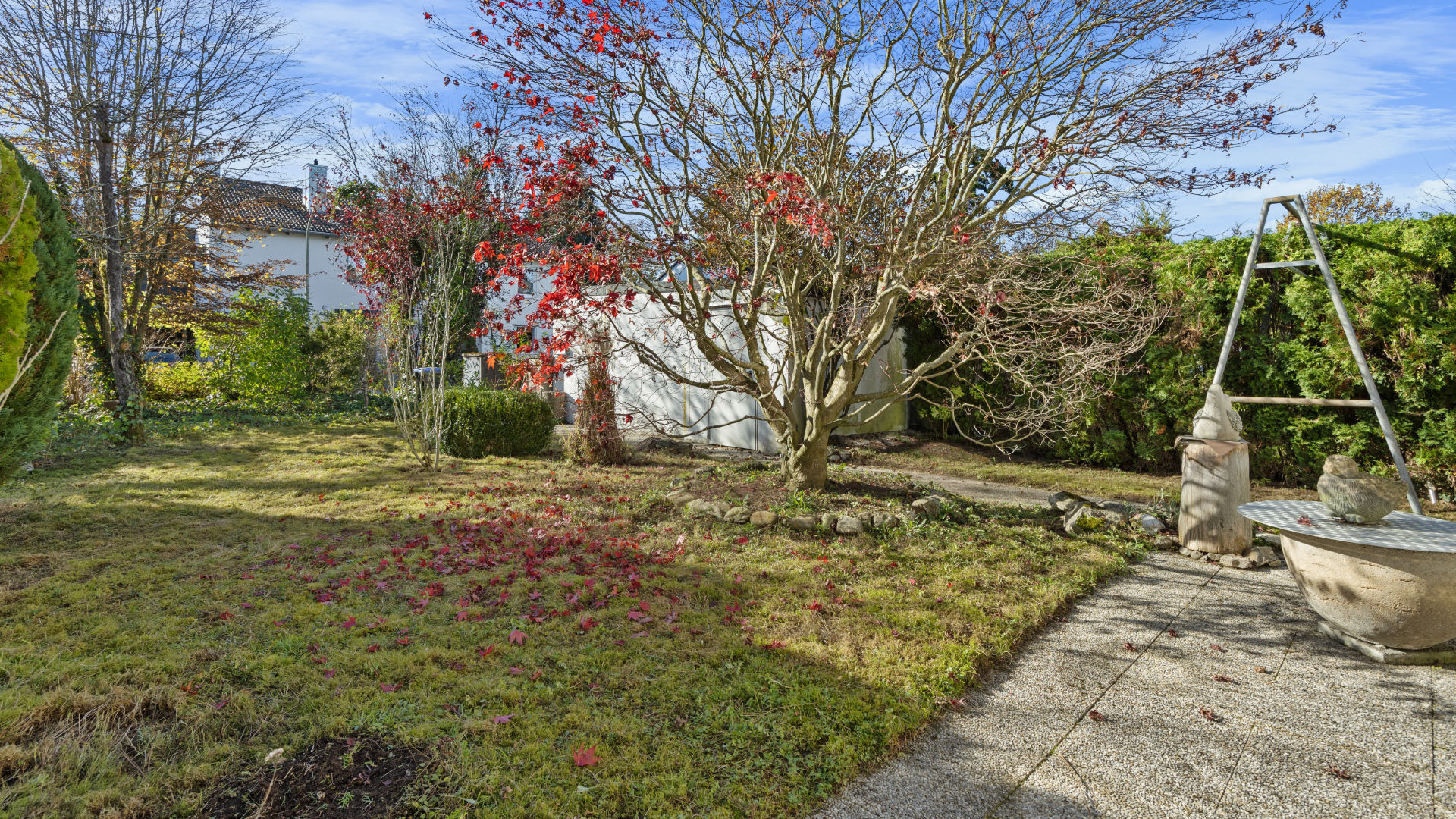 Garten mit Terrasse