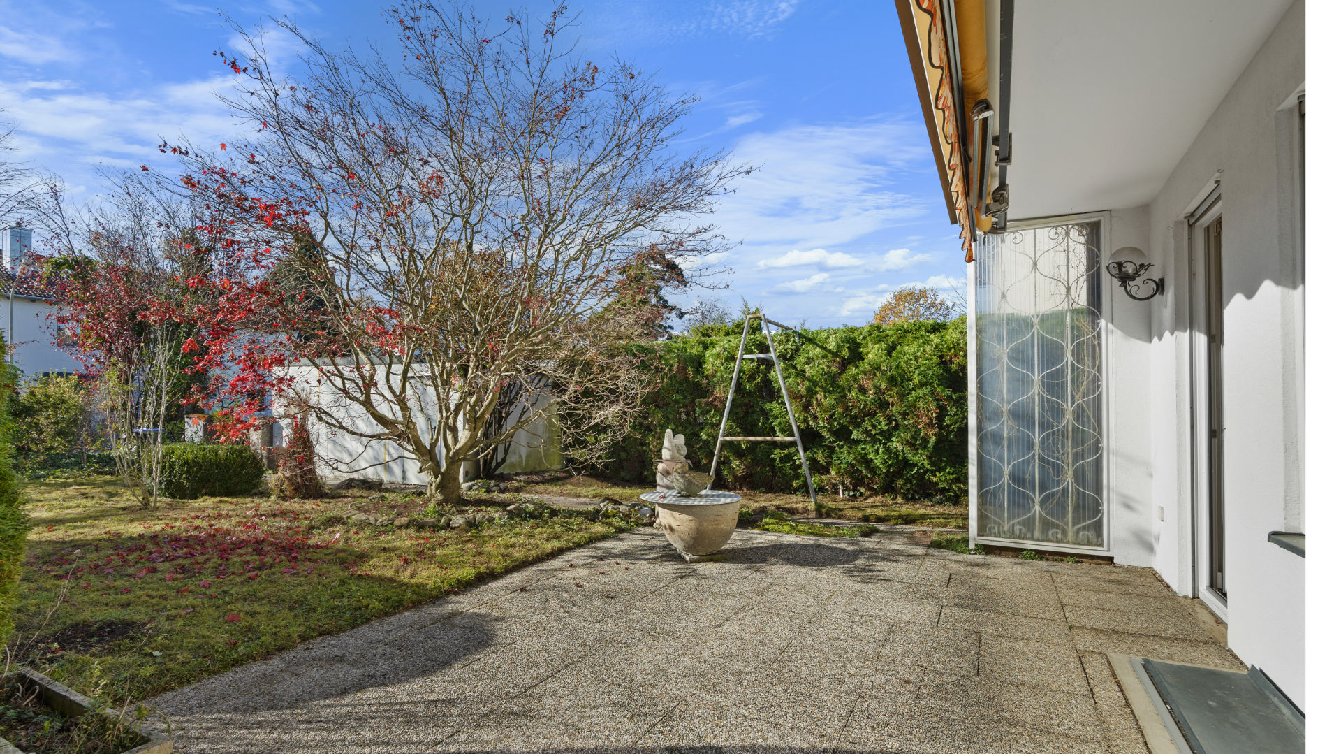 Terrasse und Garten